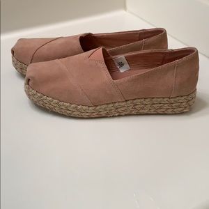 Blush Toms Suede Espadrille Flats 8.5